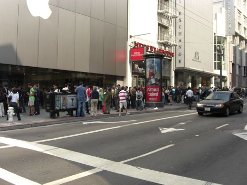 Line of customers outside the Apple Store in downtown San Francisco Line of customers outside the Apple Store in downtown San Francisco
