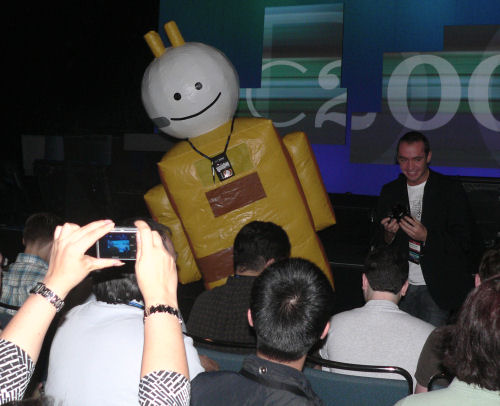 An even bigger star than even Ray Ozzie -- everyone wants to be seen with Channel 9 Guy!