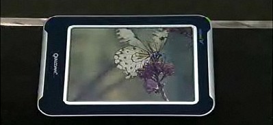 A demonstration of Qualcomm's forthcoming Mirasol display technology, using interference waves to generate full-color e-ink-like technology.