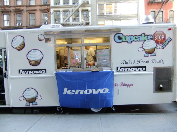 The venue for a press demonstration of Lenovo's latest ThinkPad Edge models, the concessions truck from The Cupcake Stop in New York City.