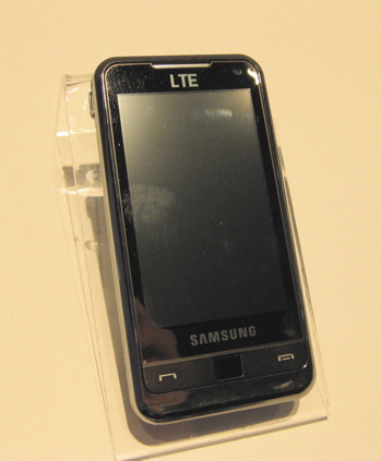 Samsung's LTE prototype phone shown at CTIA, March 2010
