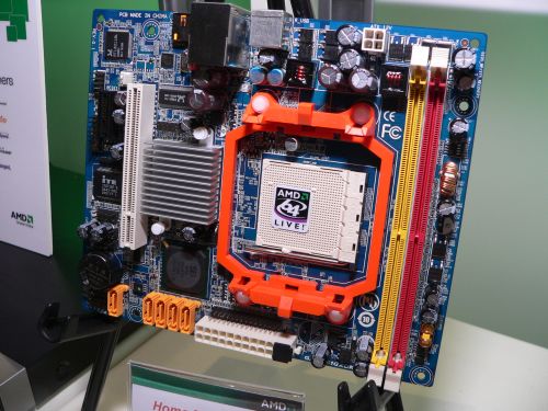 AMD's and Gigabyte's 'Churchill' reference design kit (RDK) board AMD's and Gigabyte's 'Churchill' reference design kit (RDK) board